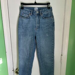 BDG Mom Jeans W25